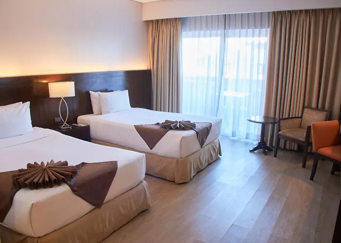Harolds 4* Cebu